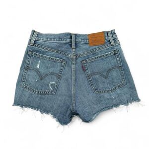 Levi’s wedgie shorts